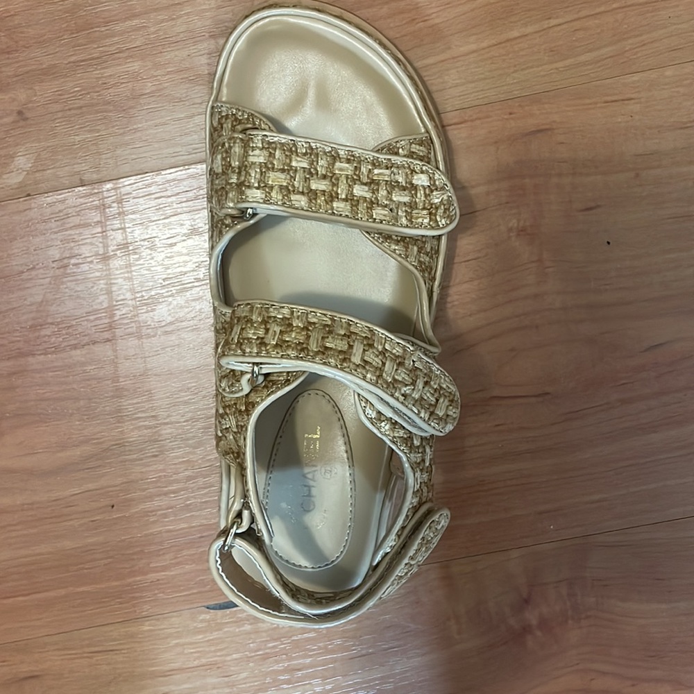 CHANEL Beige and Cream Sandal One (1) Sandal⭐️